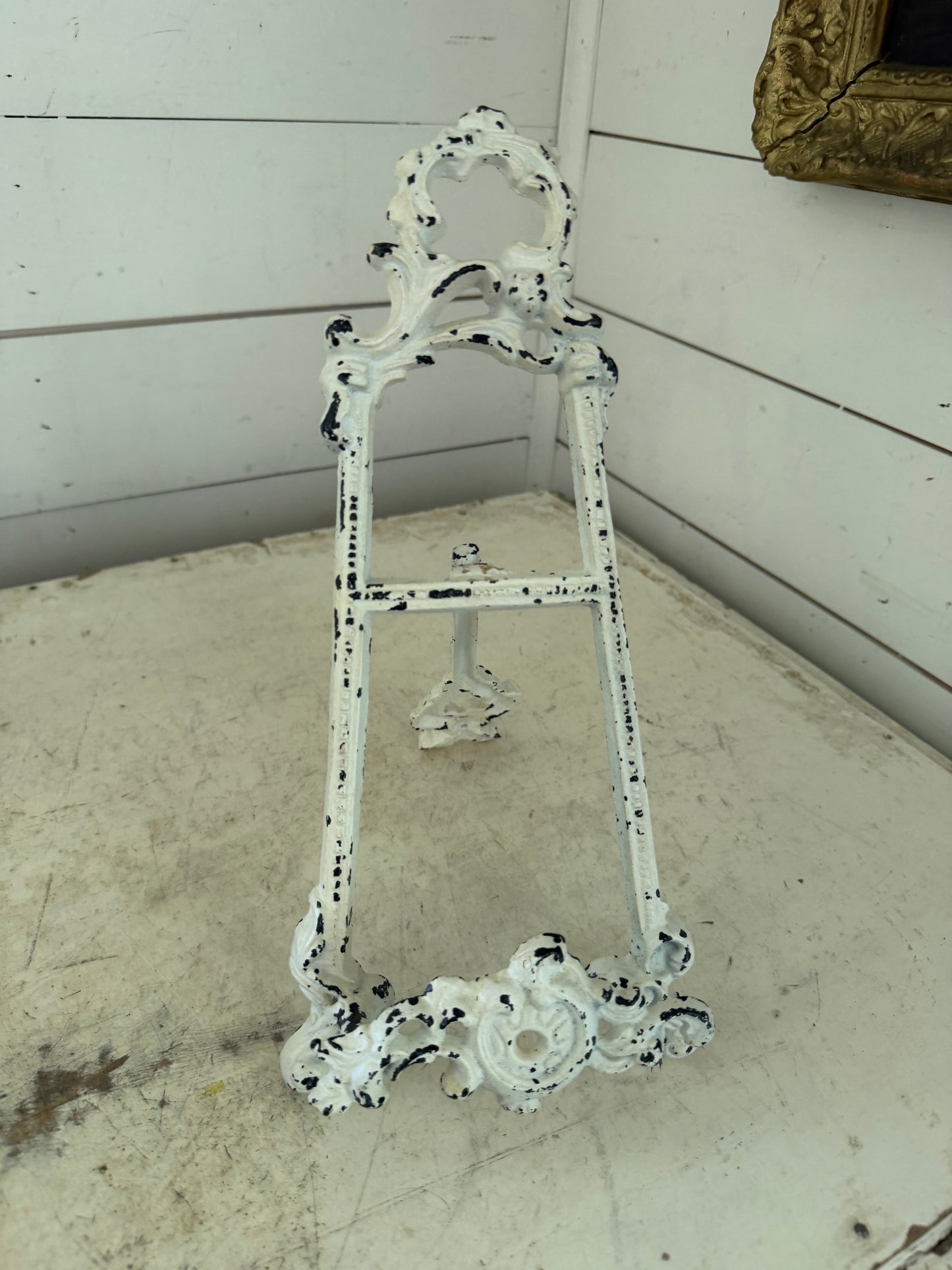 Cast Iron Art Easel