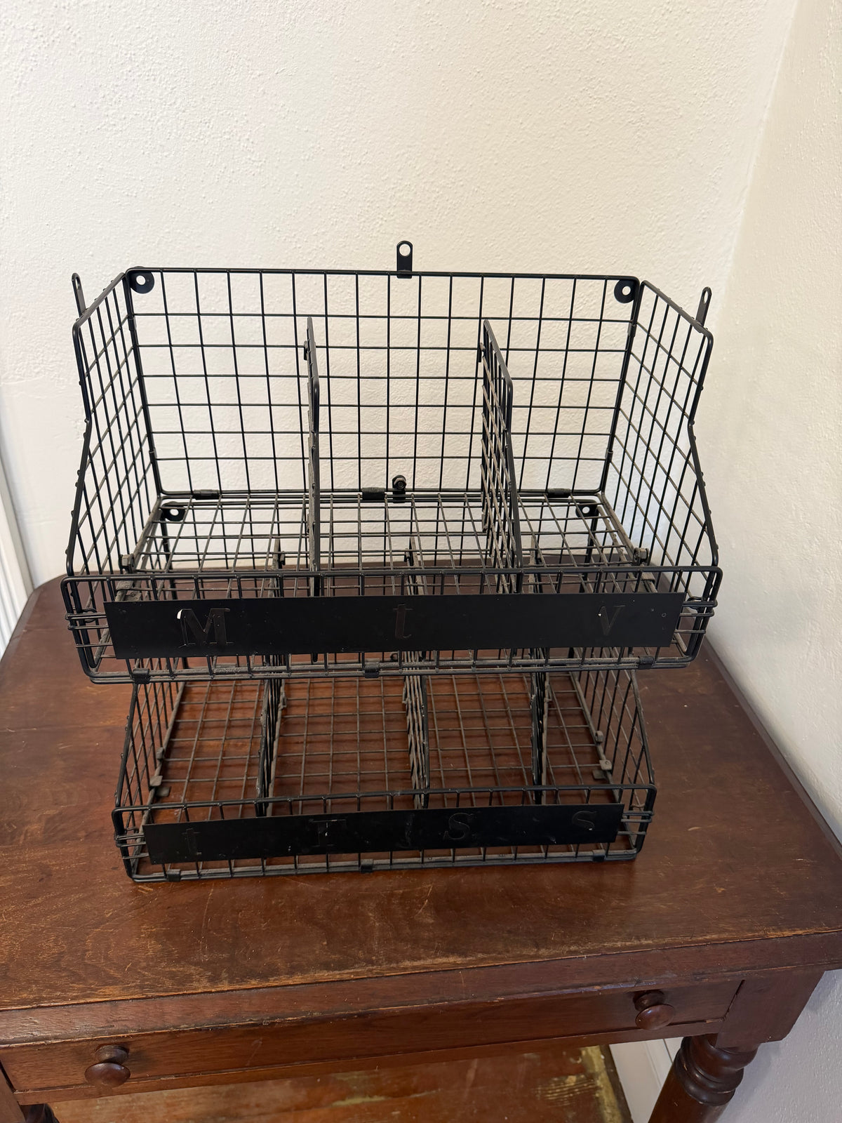 Two tier wire basket organizer