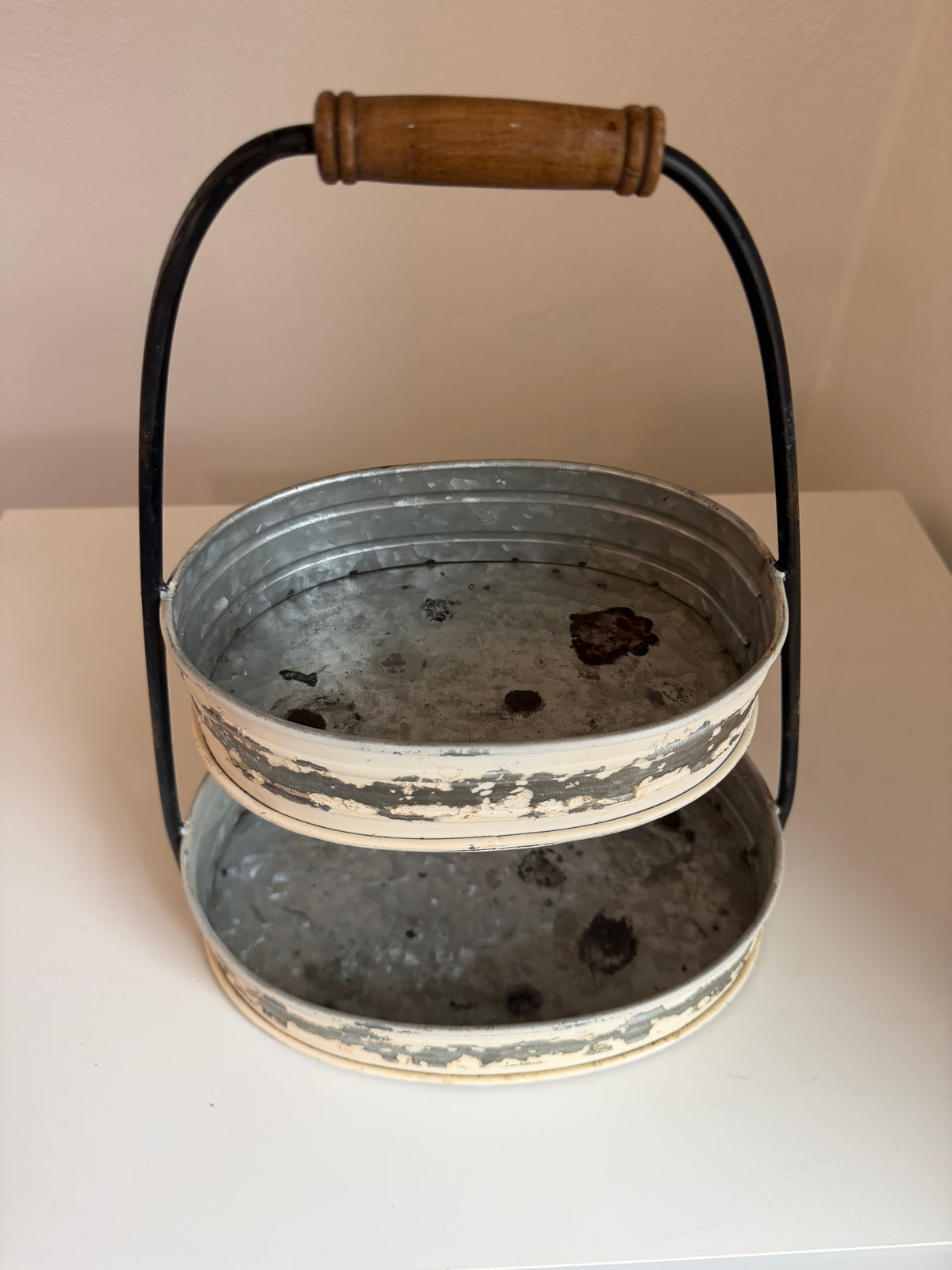 Two tiered metal tray will get makeover