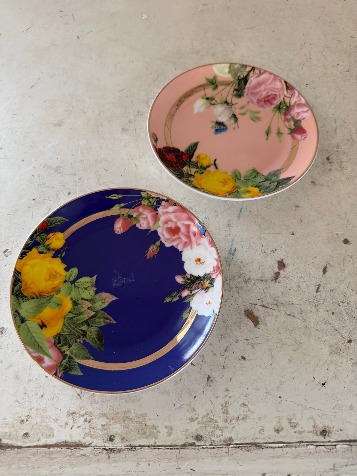 Seven Sisters Floral Plate sold individually