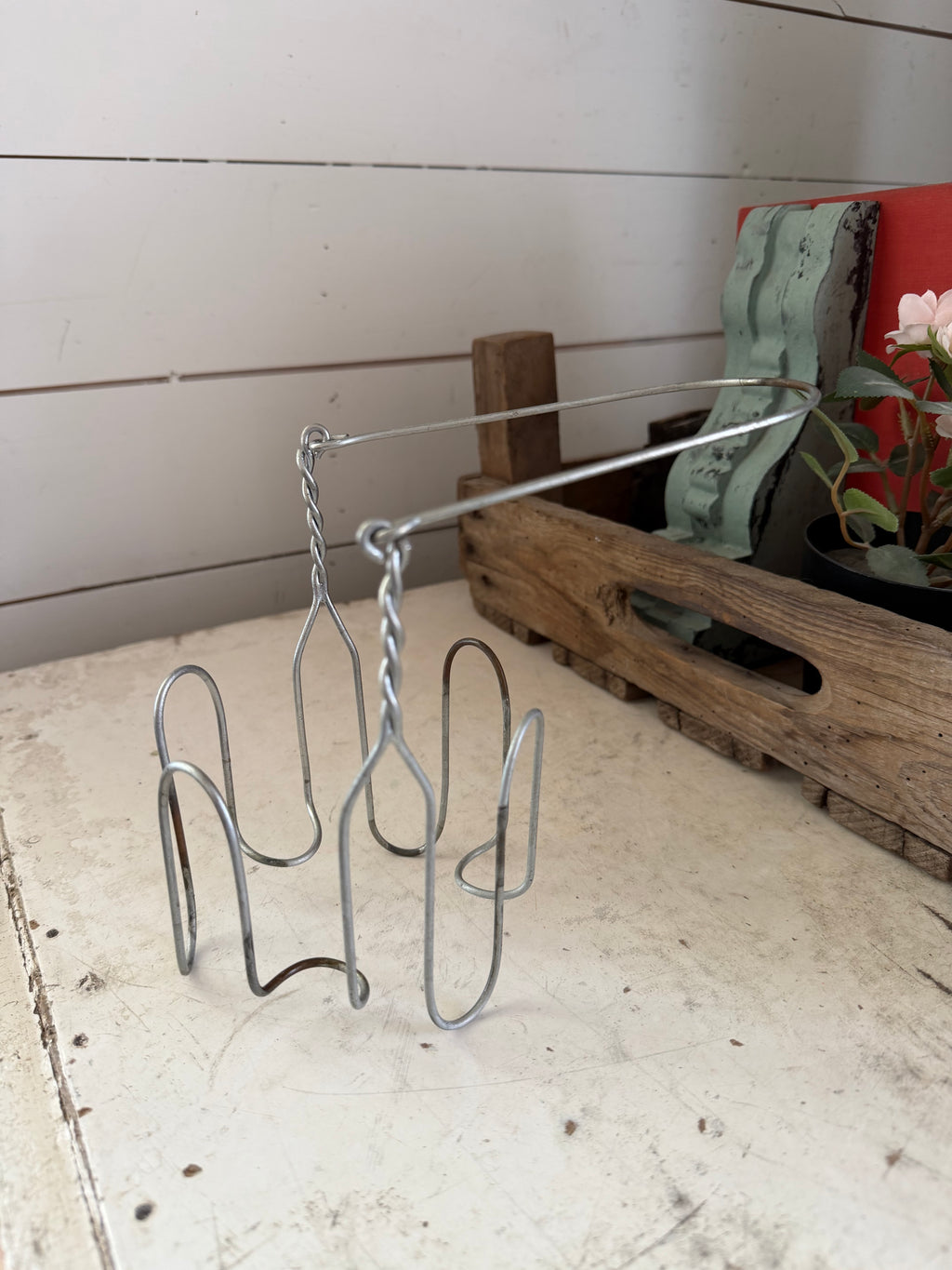 Wire jar lifter or candle holder