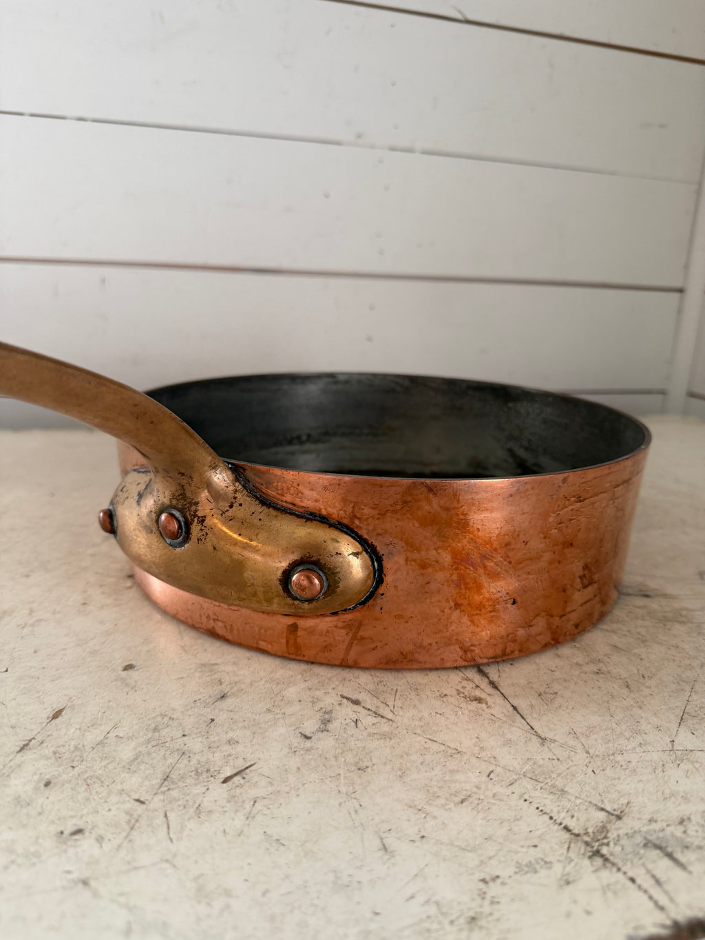 Antique English HELVETIA’ COPPER SAUCEPAN brass HANDLE