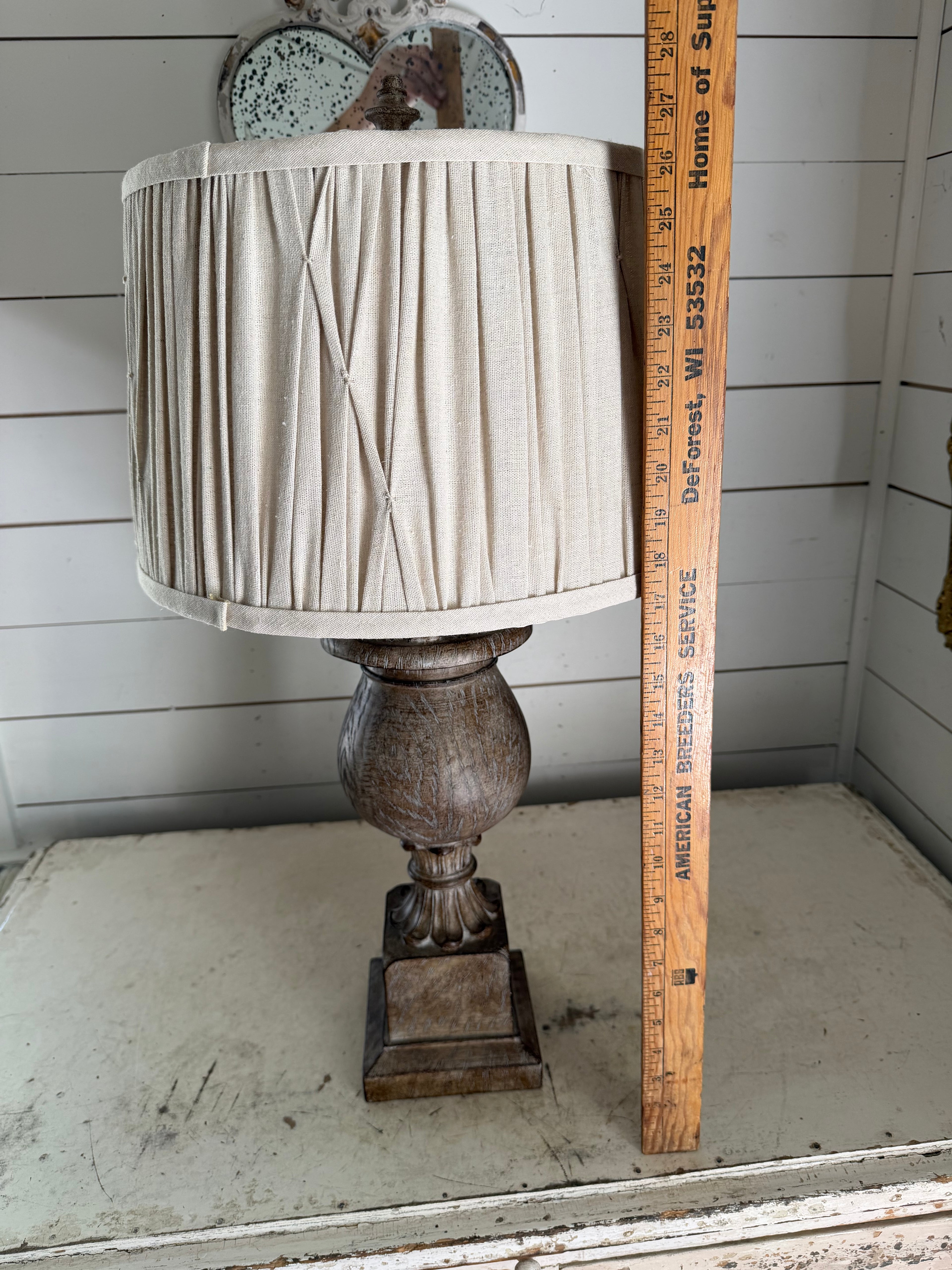 Table lamp will get makeover (includes shade)