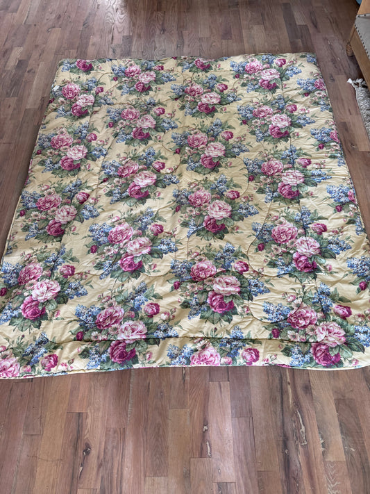 Vintage Springmade Floral Comforter - Queen