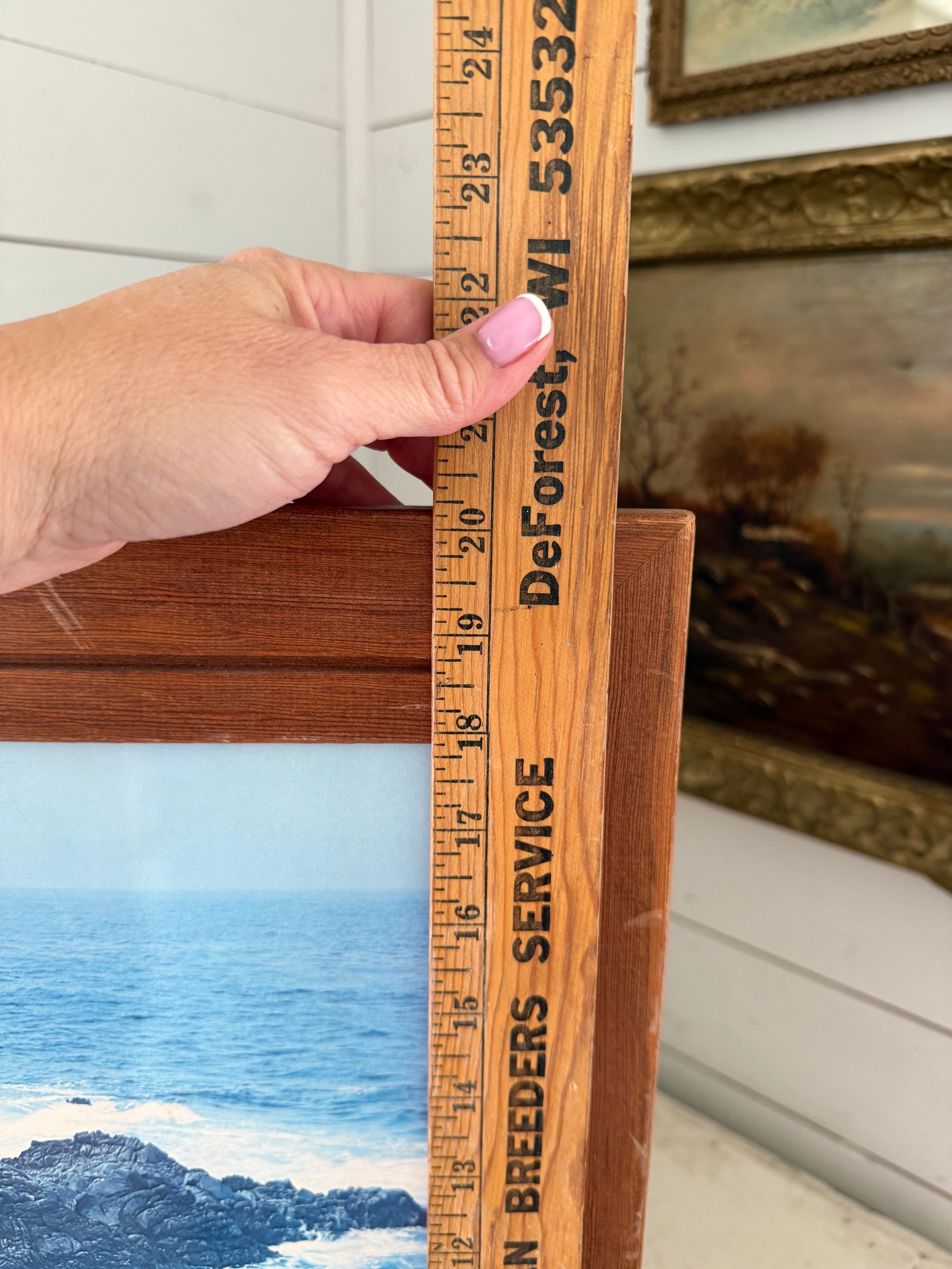 Beadboard Wood Frame will get makeover and art