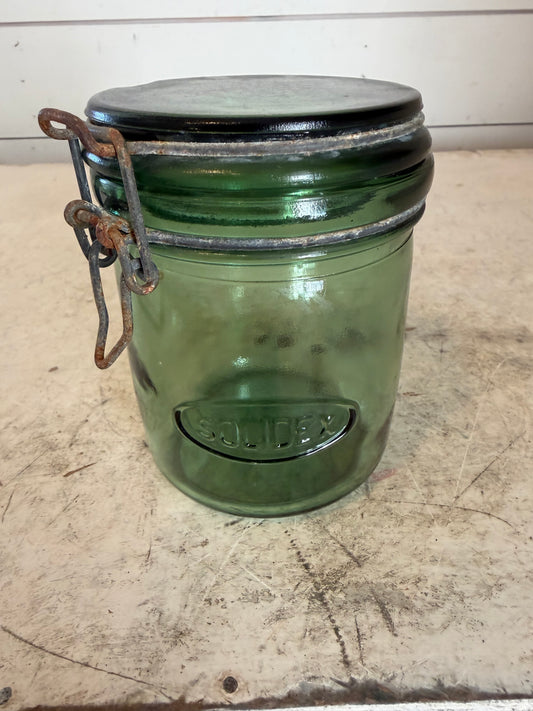Solid French canning jar, small chip and lid, half liter