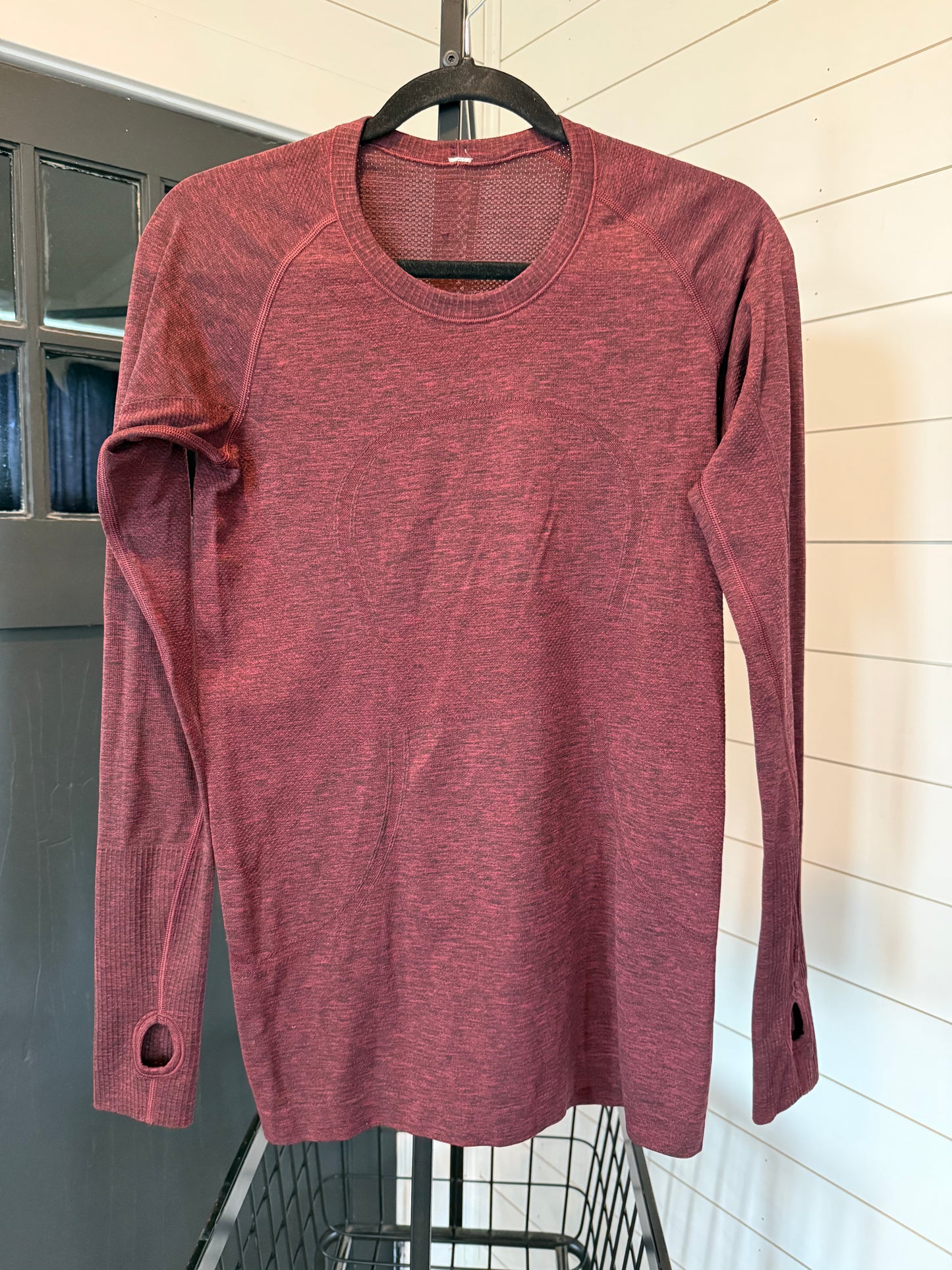 Lululemon Run Swiftly Tech Raspberry Purple Long Sleeves  Sz 8