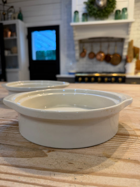 Oatmeal colored bowl casserole dish