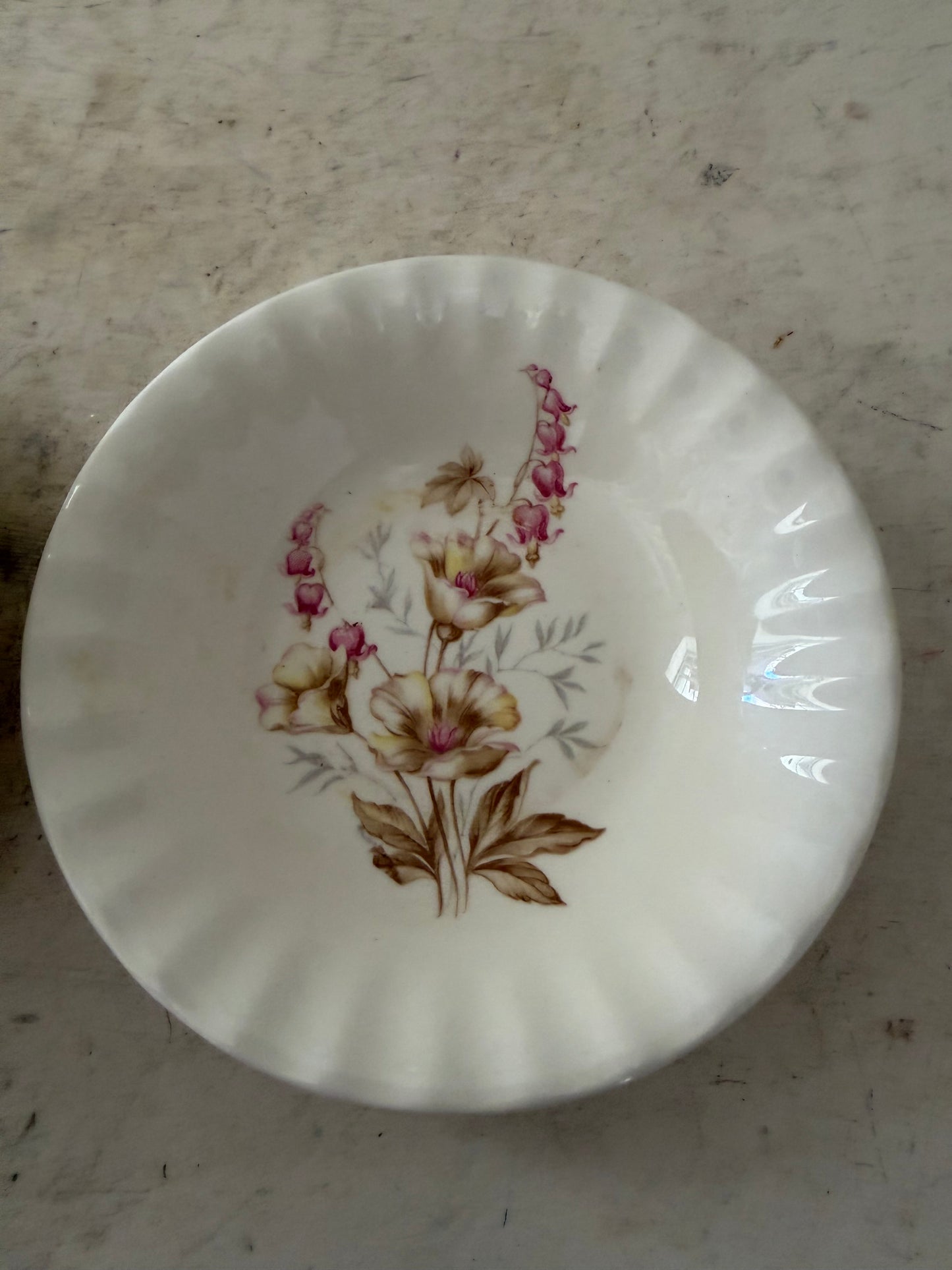 Edwin Knowles fruit bowl features a delicate fluted rim flea bite chips as is they are on back