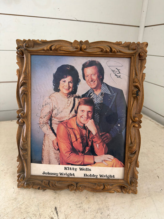 Vintage Frame will get painted and art