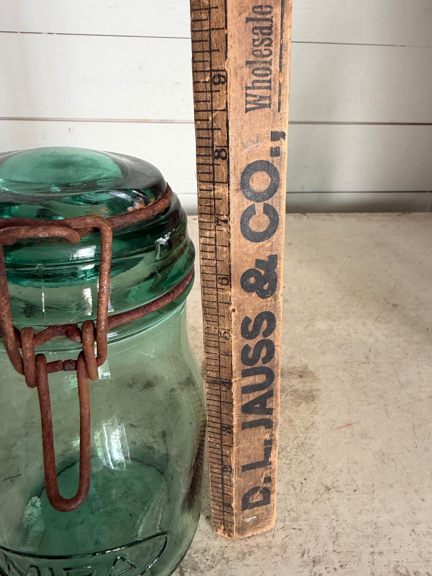 Mira French Canning Jar - has chiming lid as shown