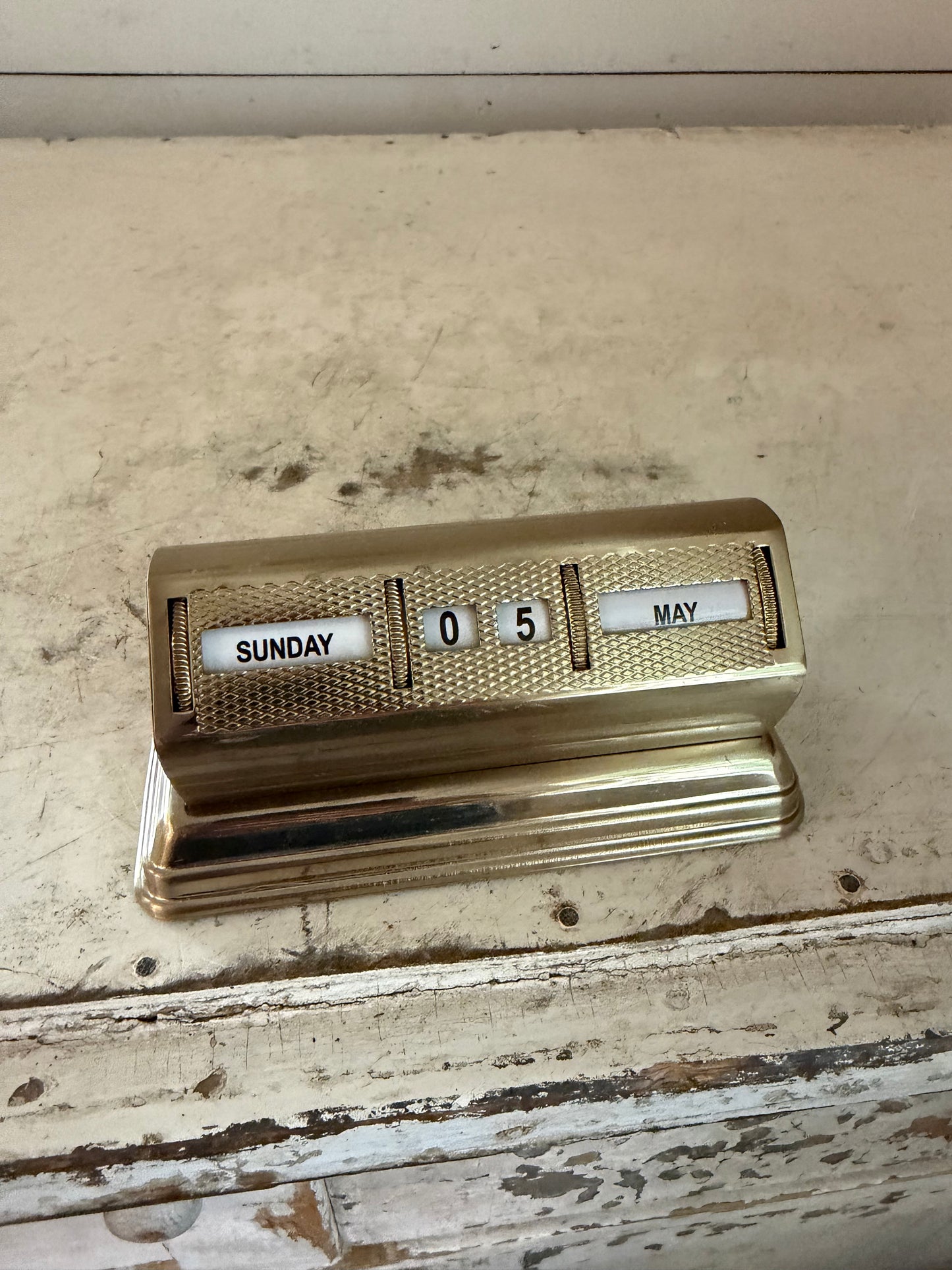 Brass desk calendar