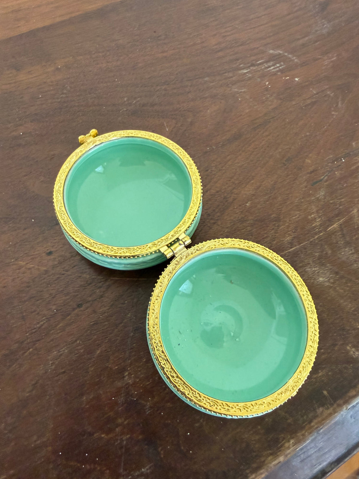 Light Green Ceramic Macaron-shaped Hinged Trinket Box