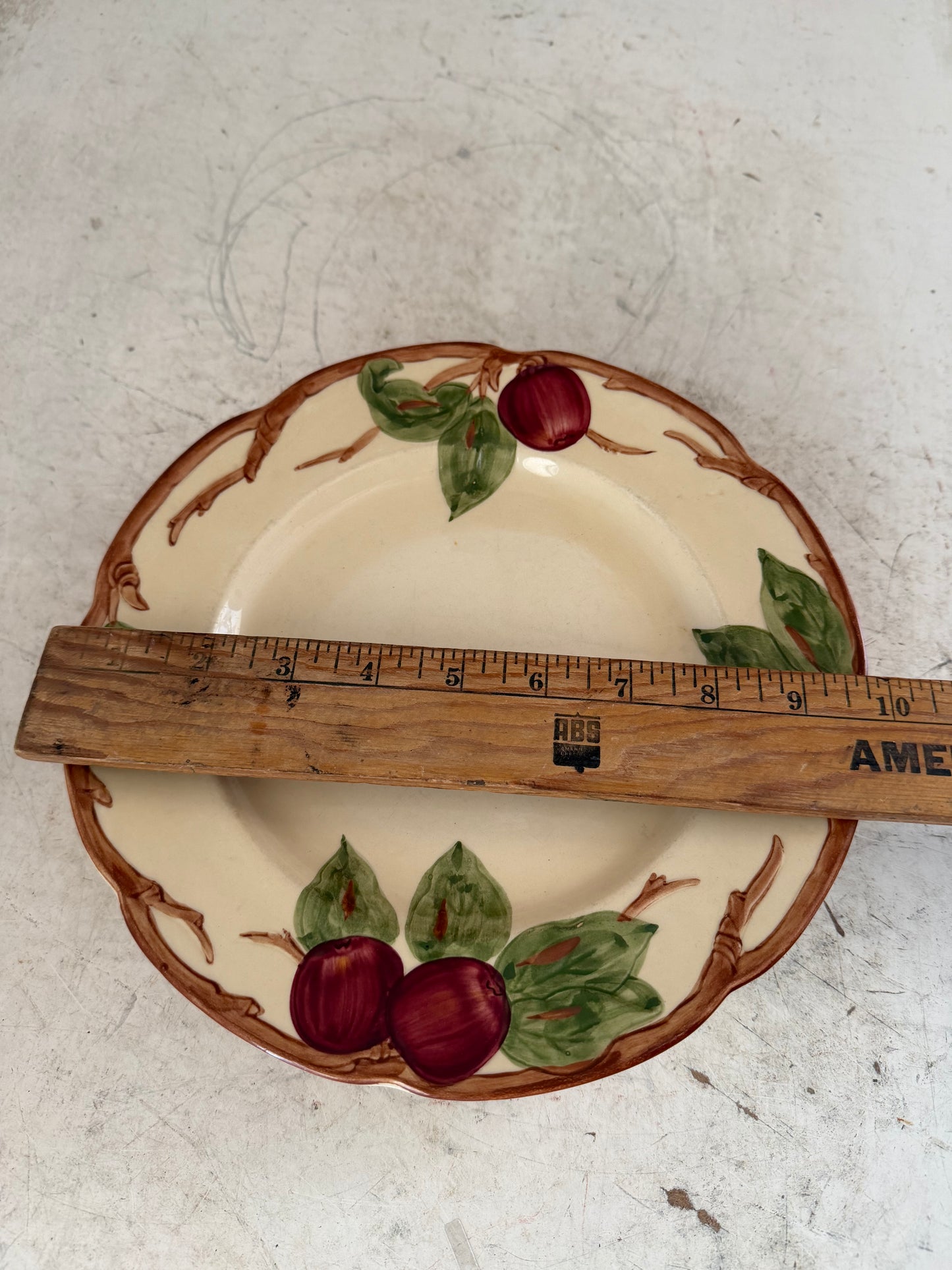 FRANCISCAN APPLE Pattern 10" DINNER PLATES USA and England