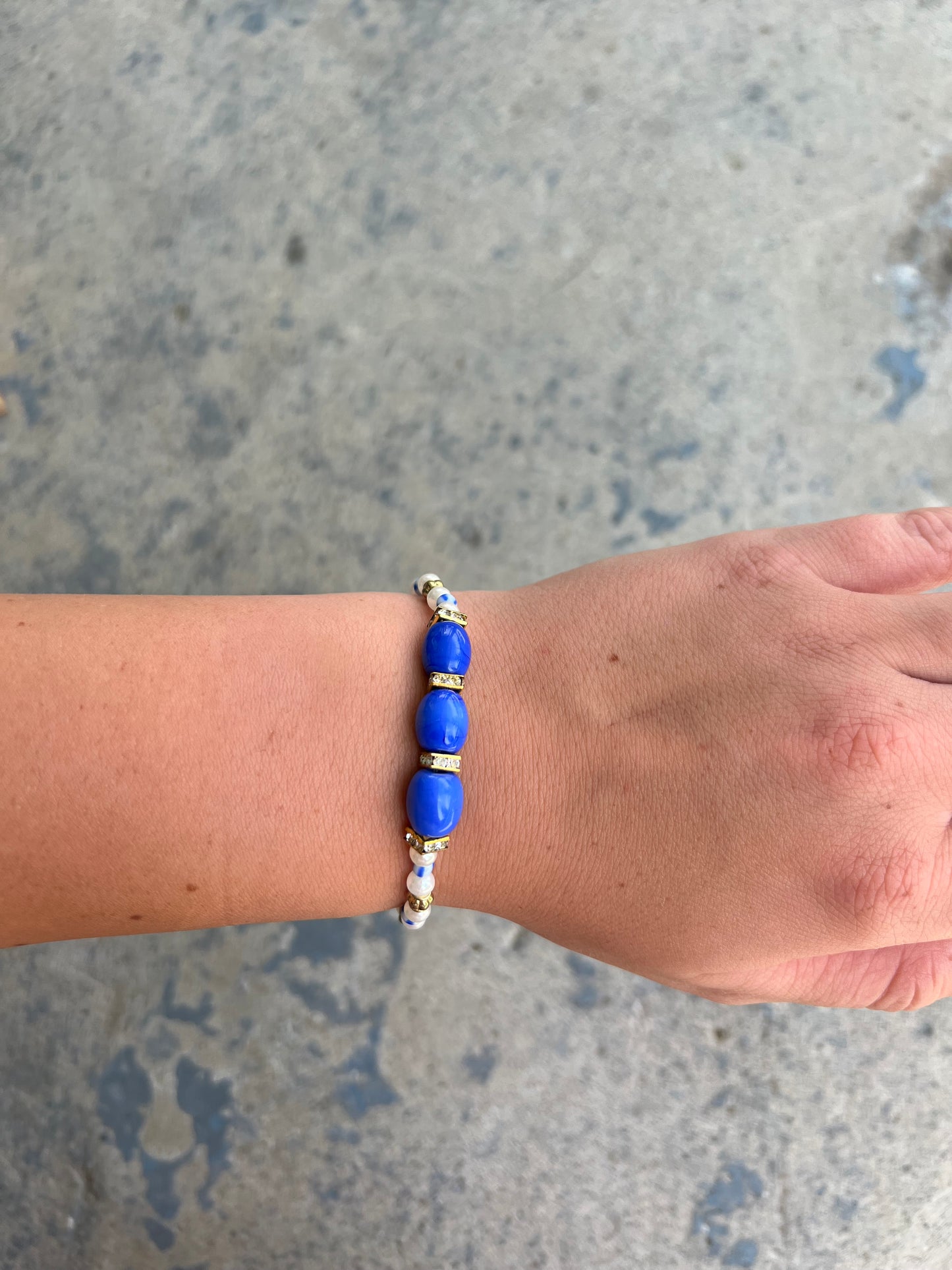 Blue,gold, and pearl handmade beaded bracelet