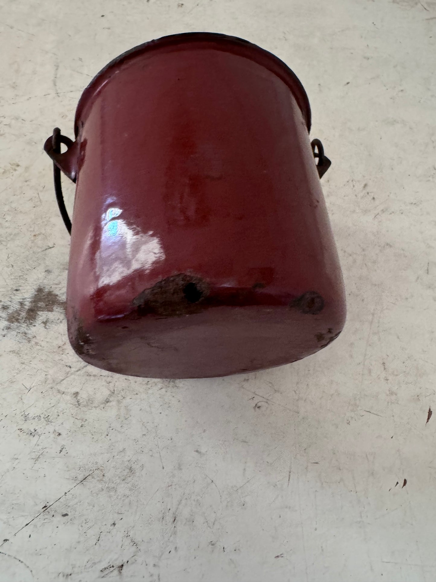 French Enamel Pot With Handle (has small hole in bottom)