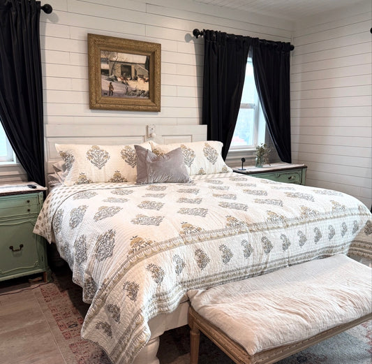 King Size Quilt and two king Shams