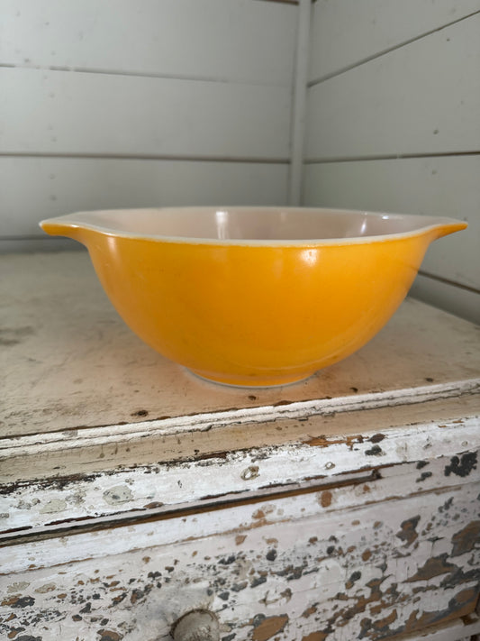 Pyrex Marigold 442 Bowl Cinderella