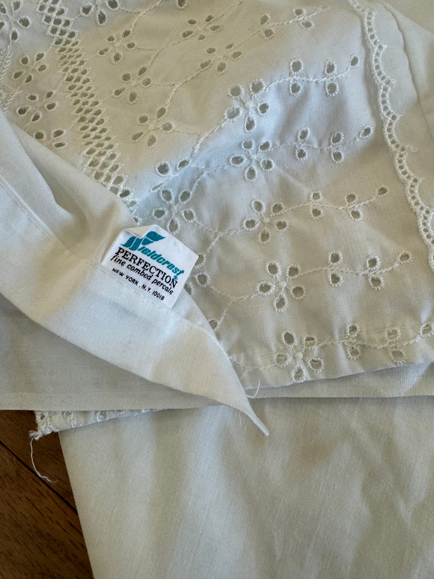 Vintage Eyelet Twin Size Flat Sheet