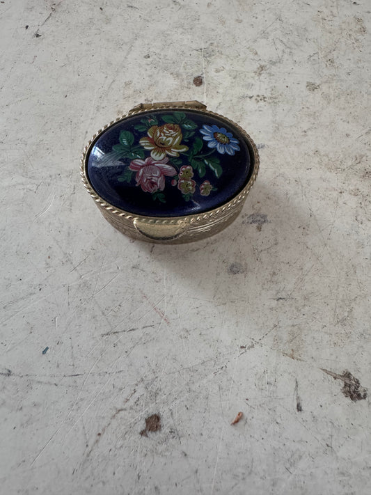 Vintage porcelain pill box