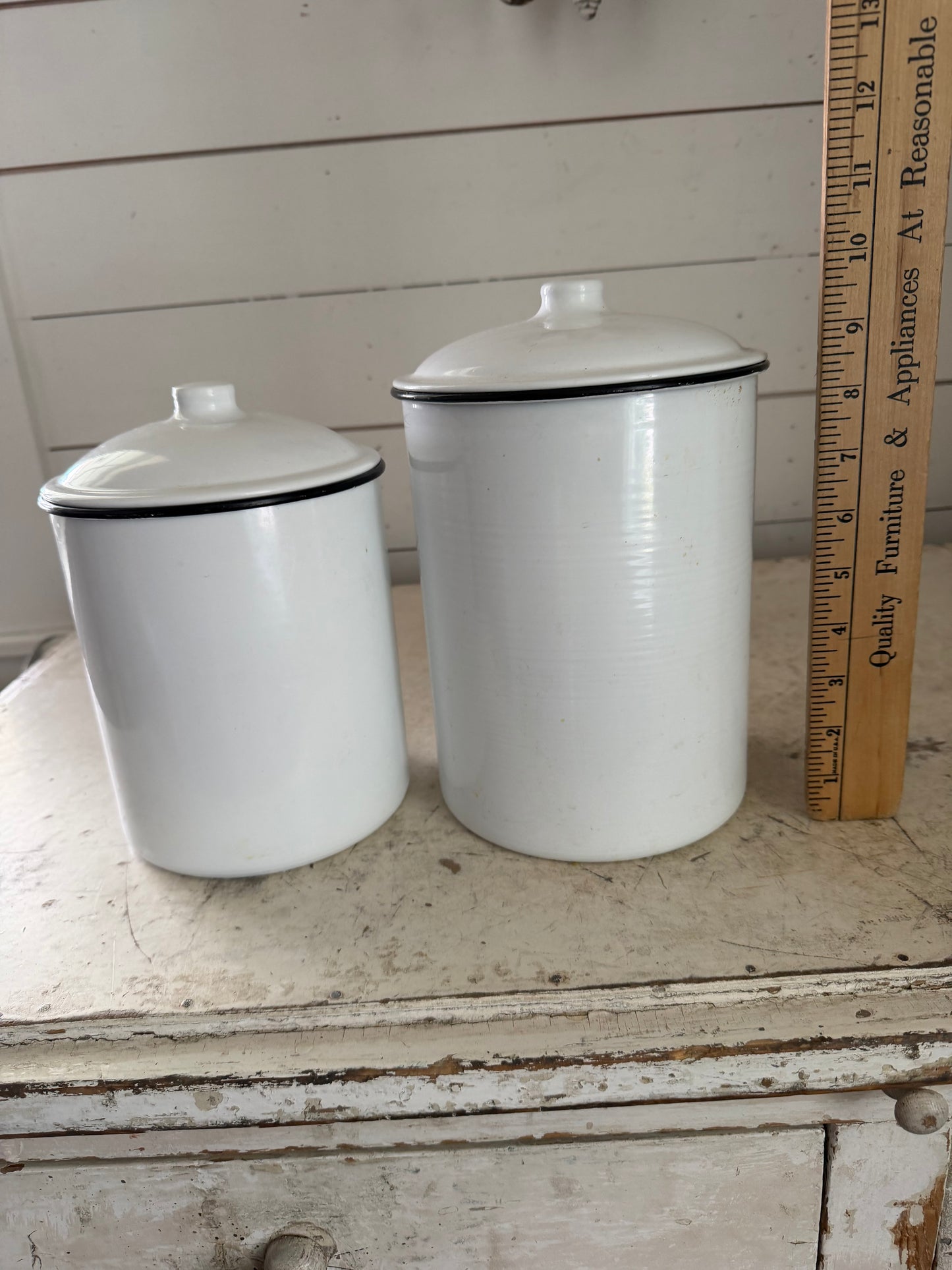 Enamel canisters will get makeover set of 2
