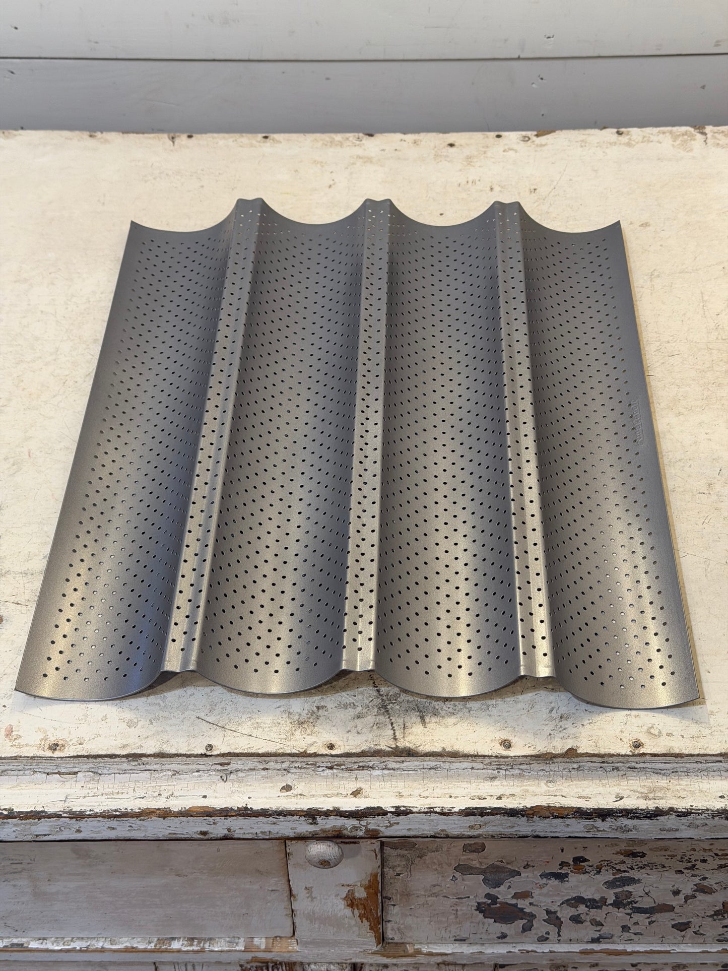 Non-stick, perforated French baguette pan -4 loaves