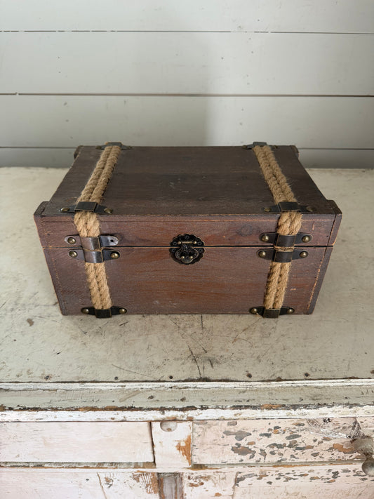 Small Hinged Box with Rope Binding - Will Get Makeover