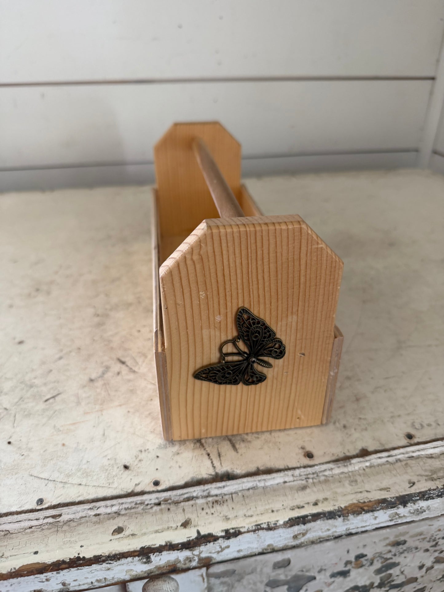 Small wood tote will get makeover