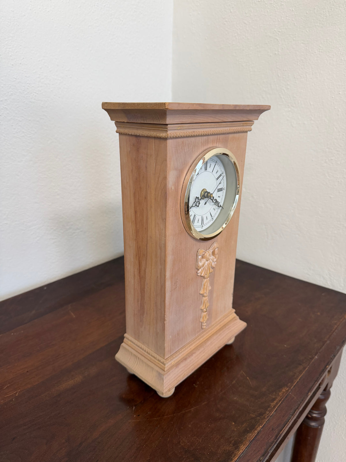 Wood clock with Bow Appliqué - Will Get Makeover