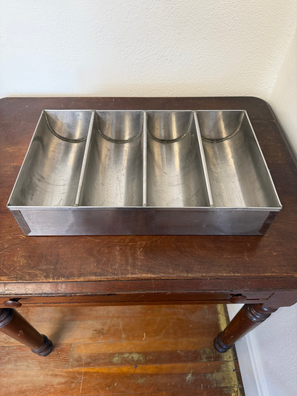commercial 4-compartment stainless steel cutlery holder