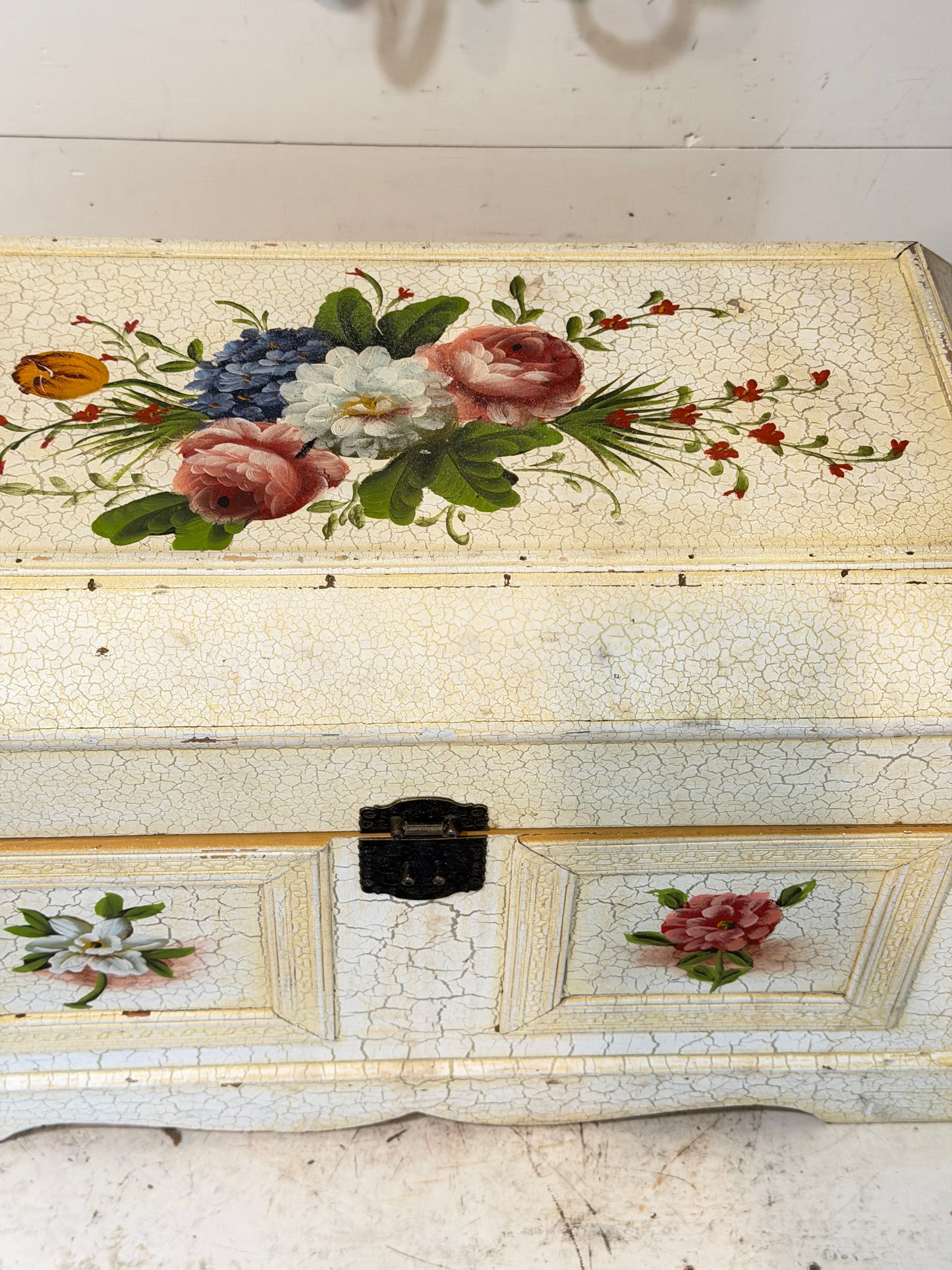 Hand painted trunk will get makeover
