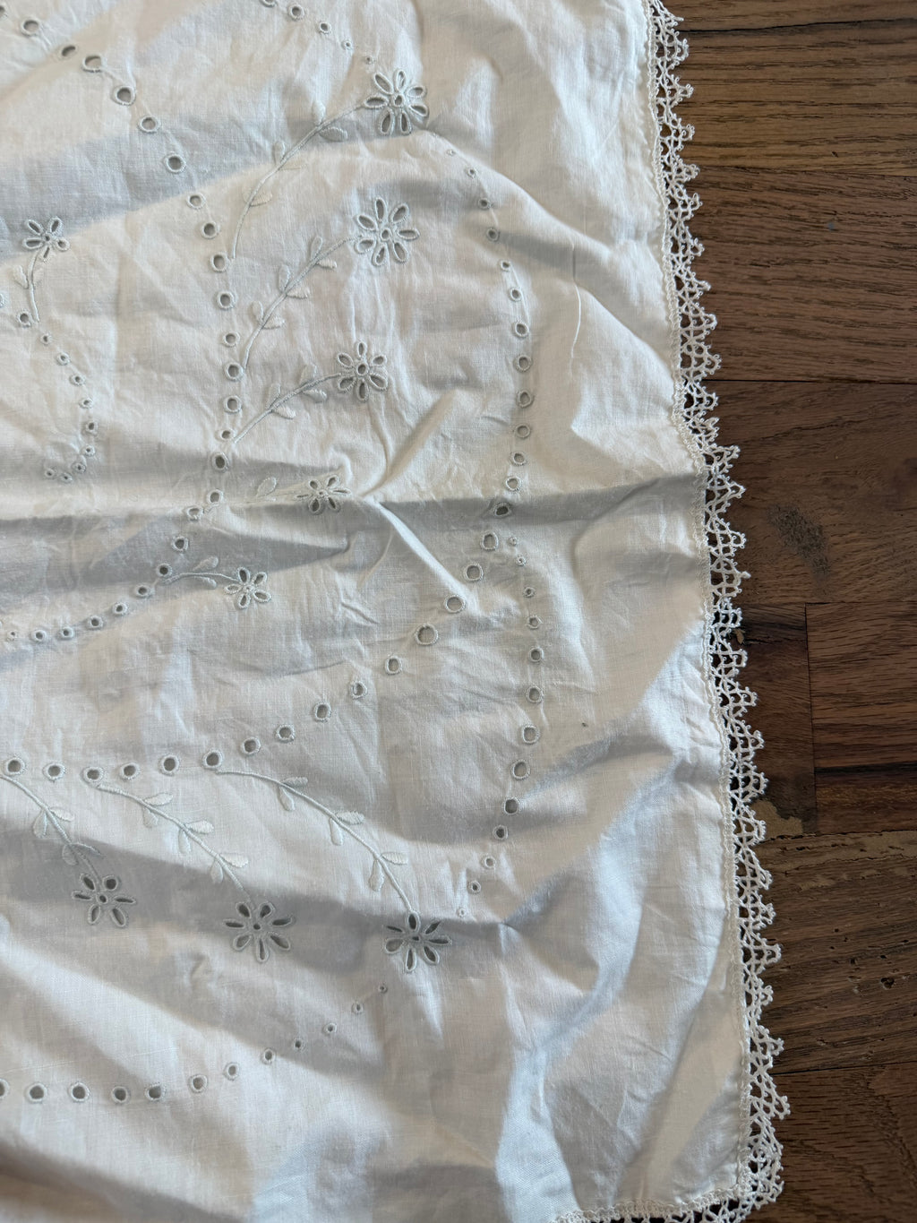 Vintage White Embroidered Lace Pillow Case - English