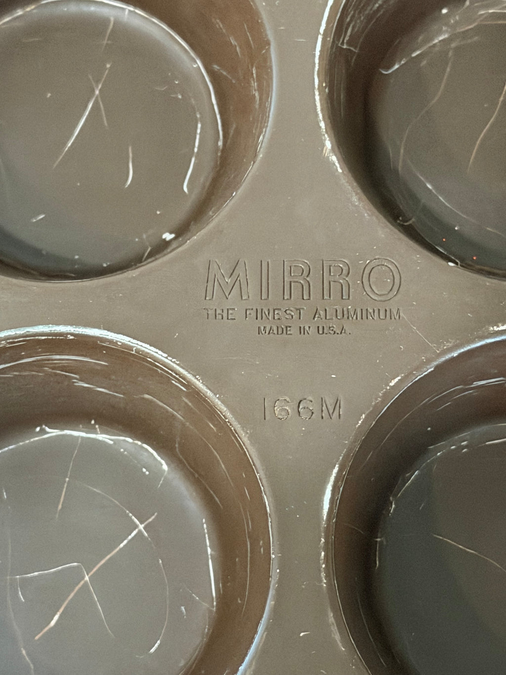 Vintage brown Six muffin tin