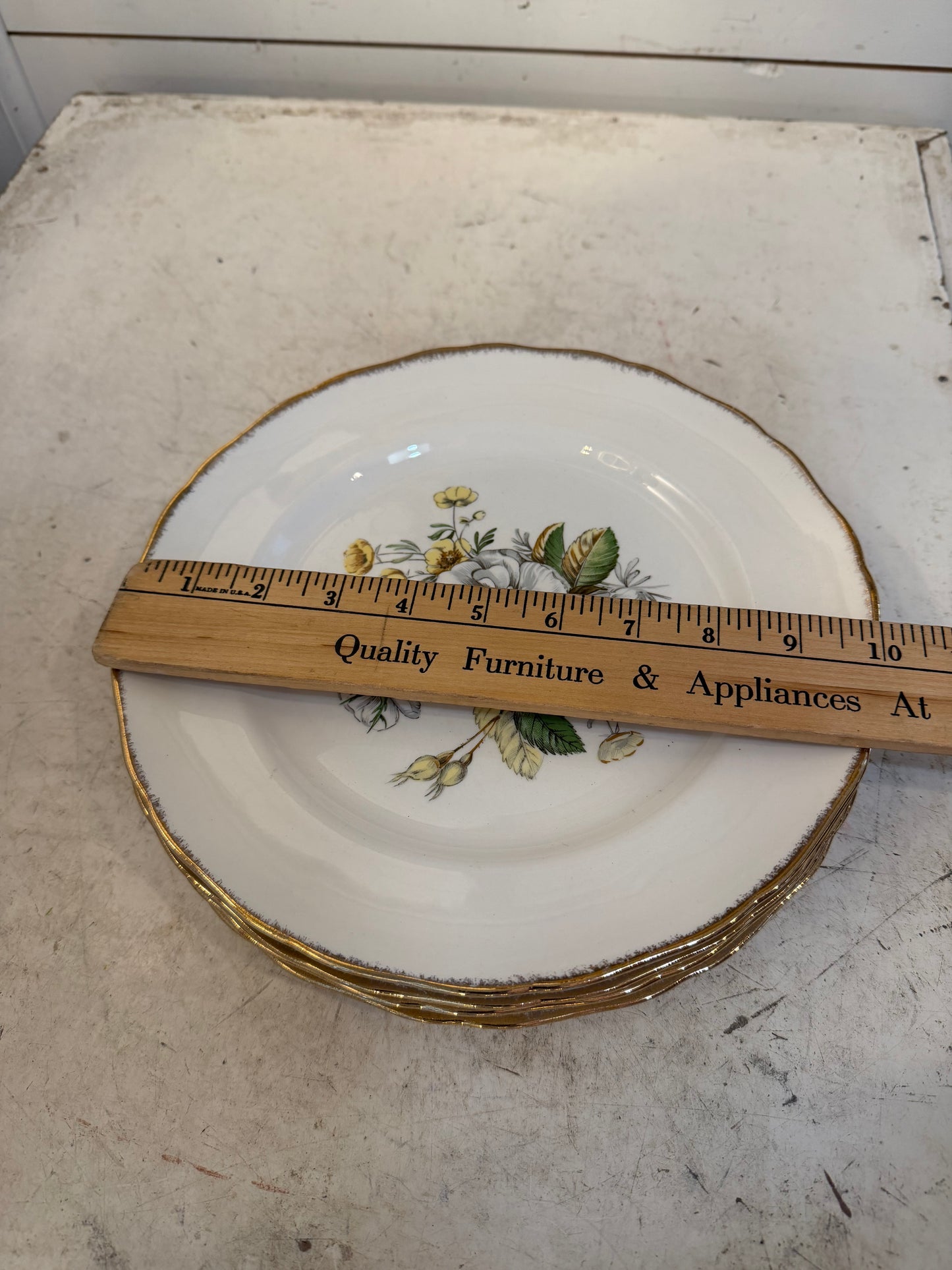Canonsburg "Linda" pattern dinner plate sold individually