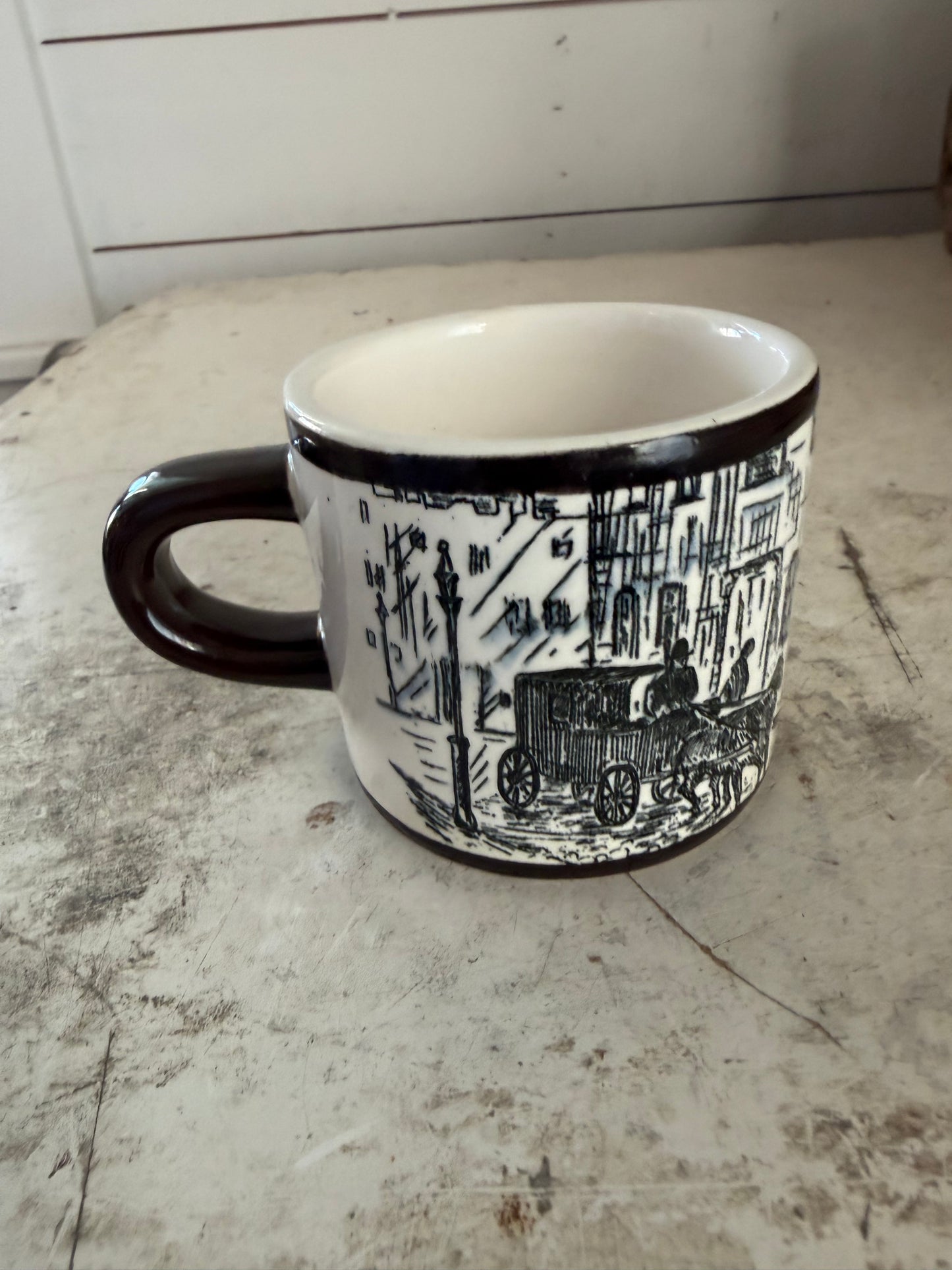 Vintage country scene mugs - set of 2 has small chips