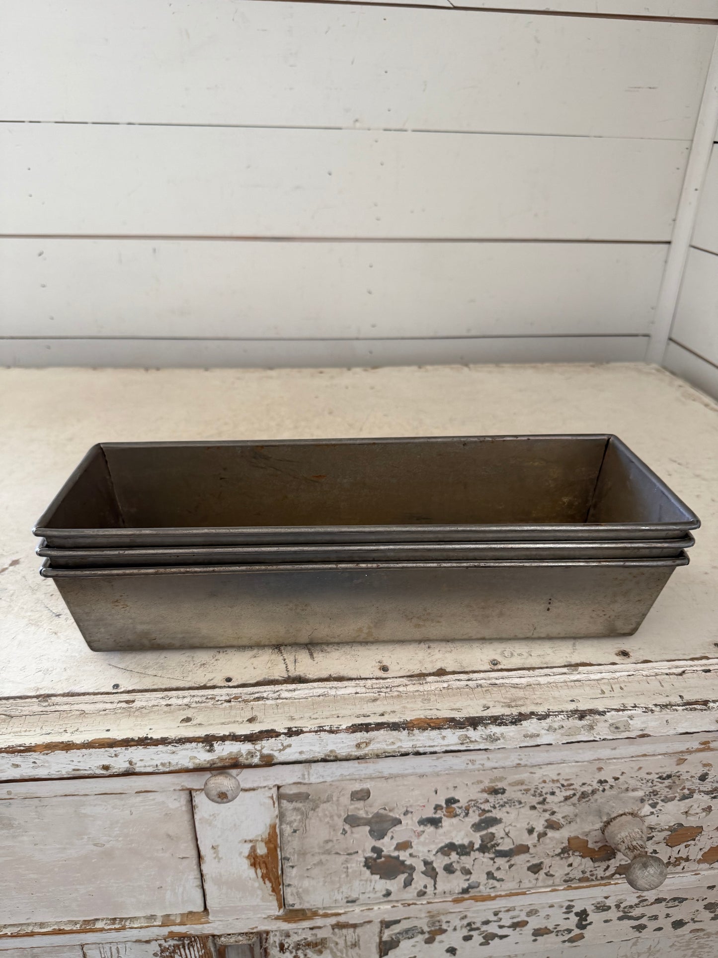 Ekcoloy Silver Beauty T640-13" metal loaf pan sold individually