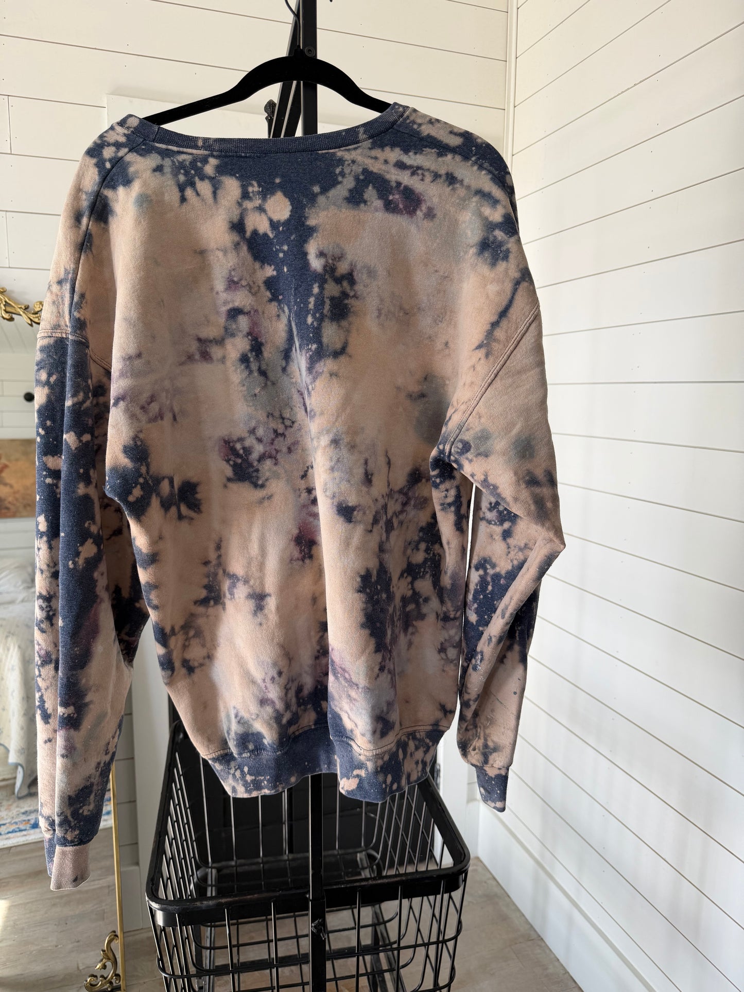 Tie Dye and Splatter XL Sweatshirt