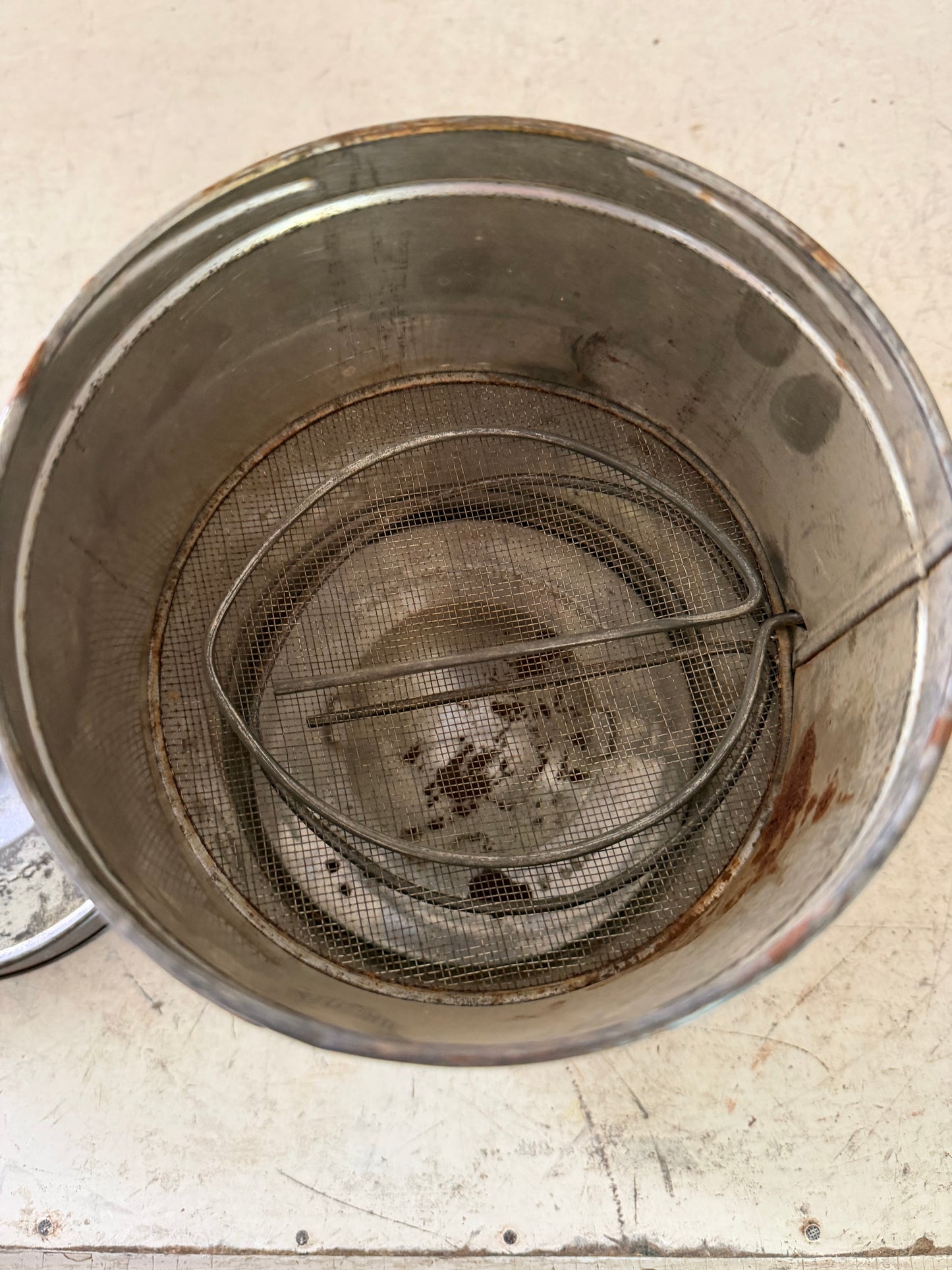 Vintage 5-Cup "Duplex" Kitchen Sifter
