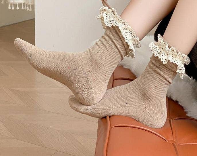 Lace ruffle girl style solid socks