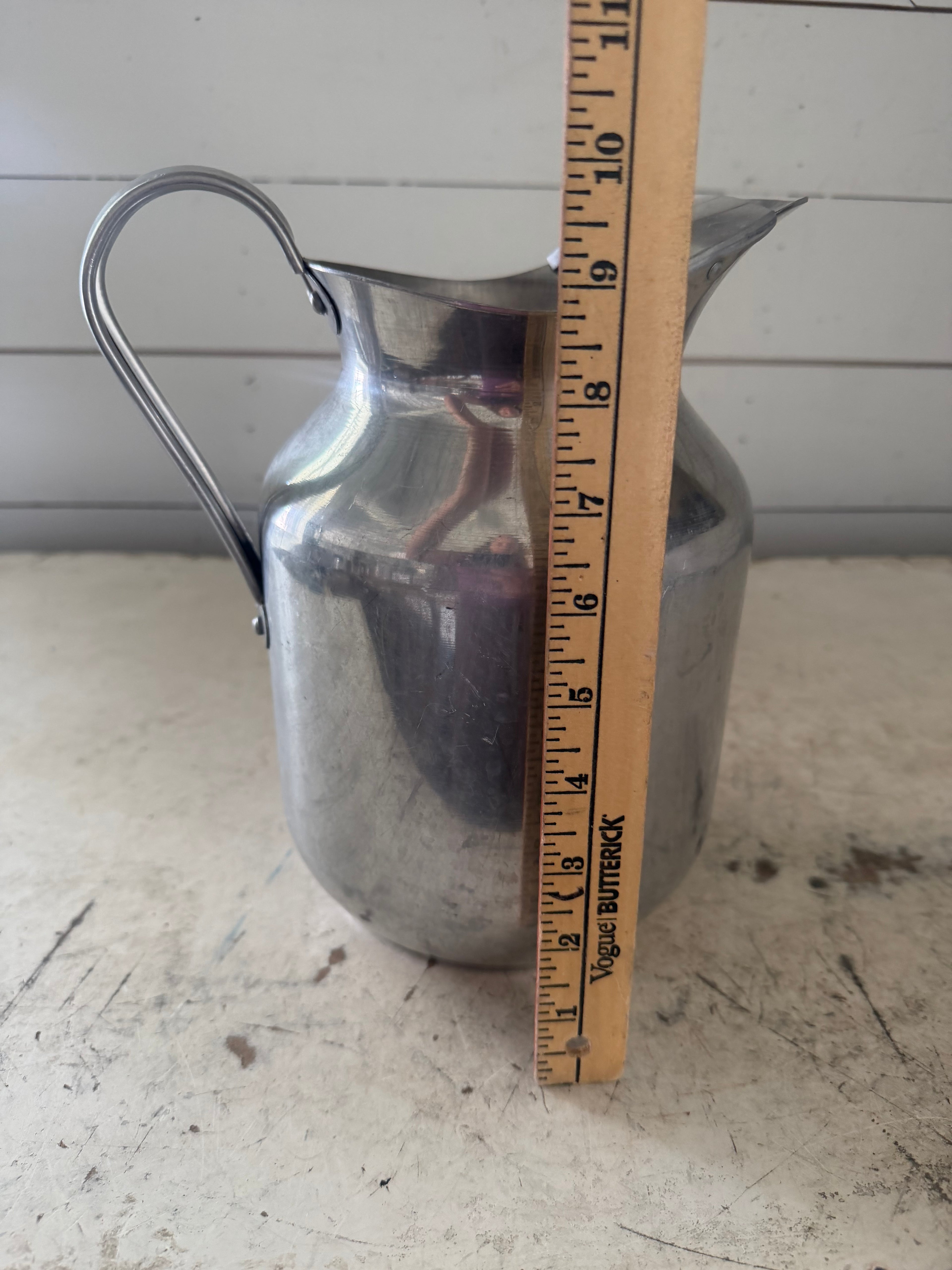 Vintage brushed aluminum water pitcher 4 qt