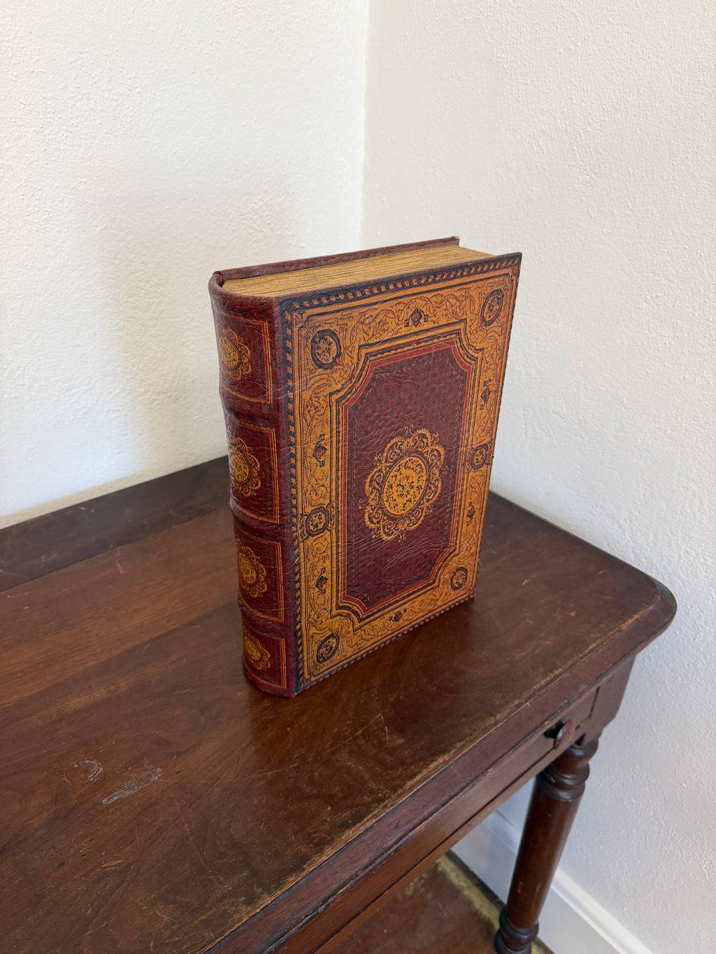 Book box decorative hidden storage