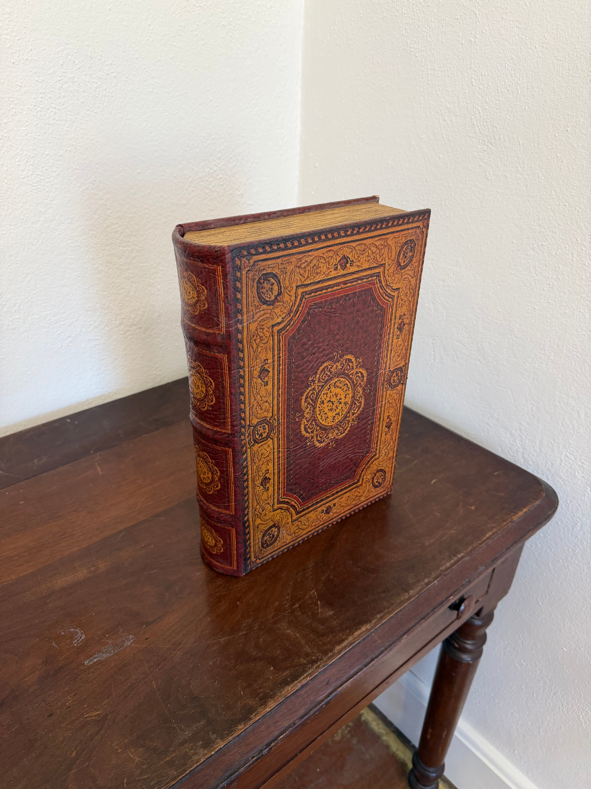 Book box decorative hidden storage