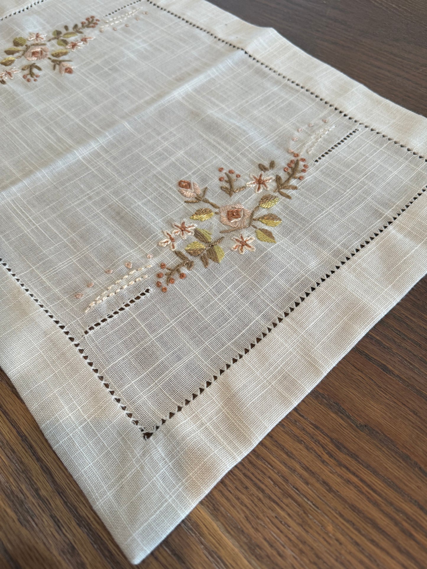 Embroidered Placemat - Sold Individually - New condition