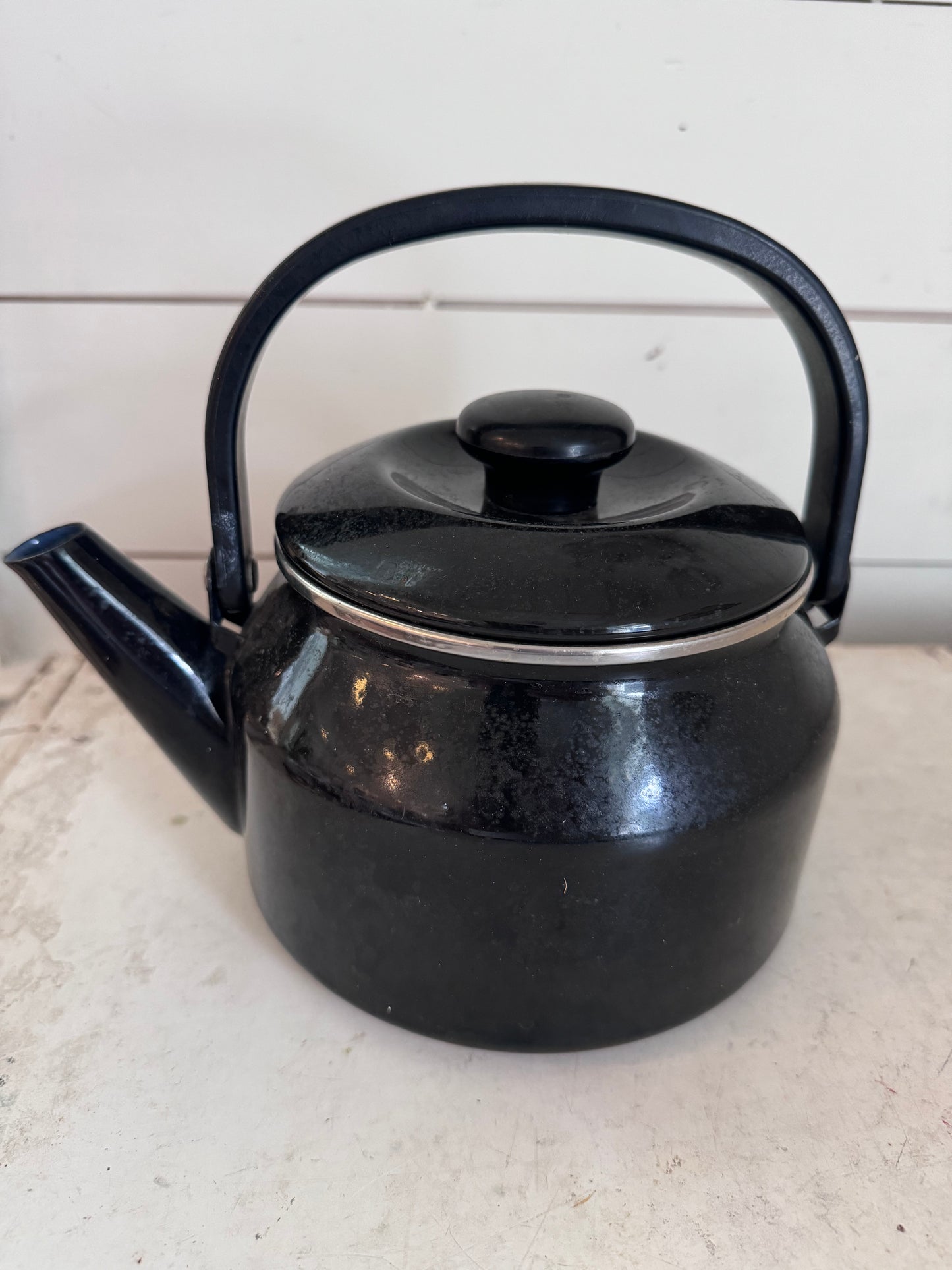 Enamel black tea kettle