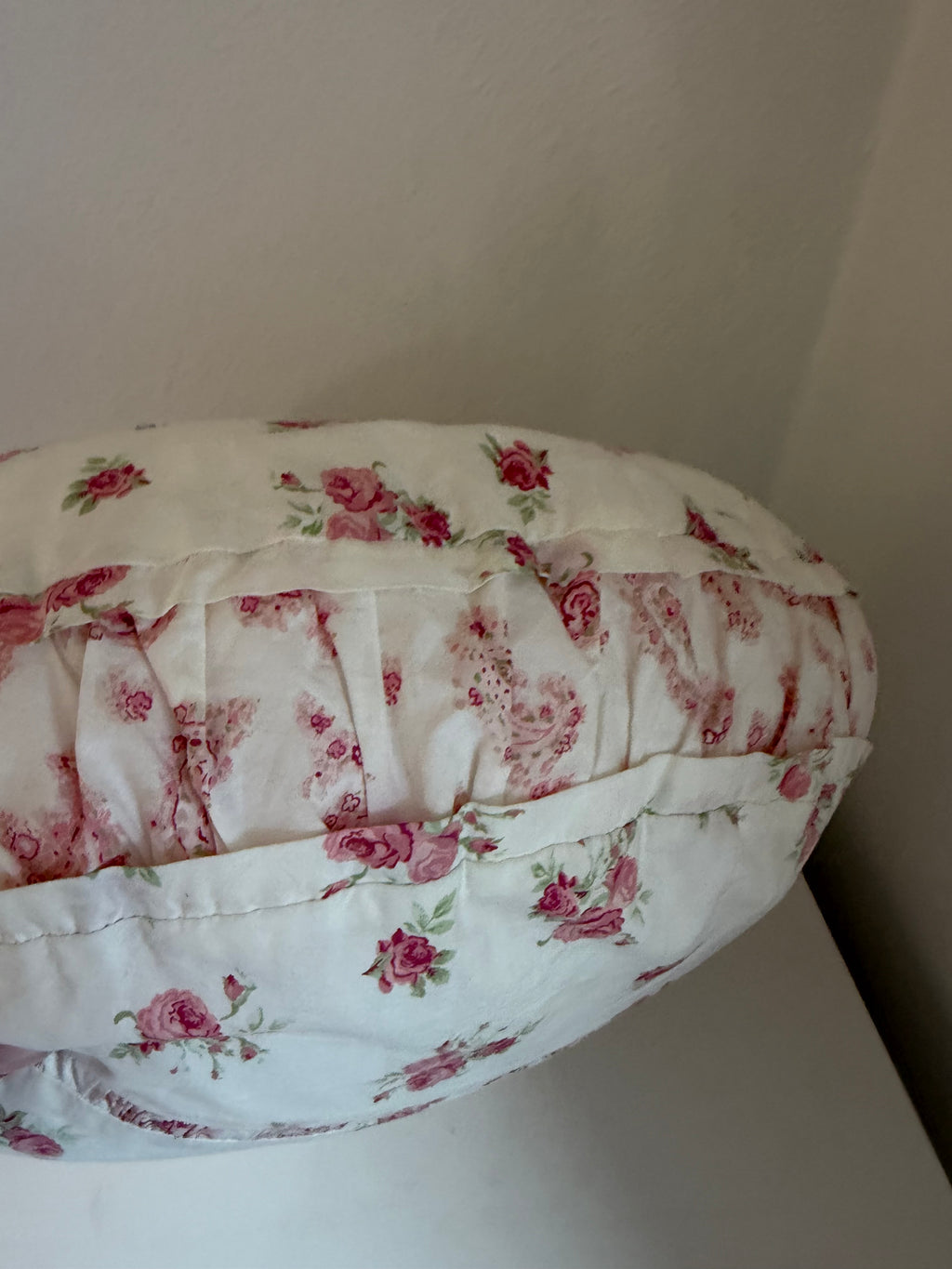 Vintage Rachel Ashwell SIMPLY SHABBY ChIc Floral Rose Paisley Round Toss Pillow 20” as is. Has been repaired no buttons