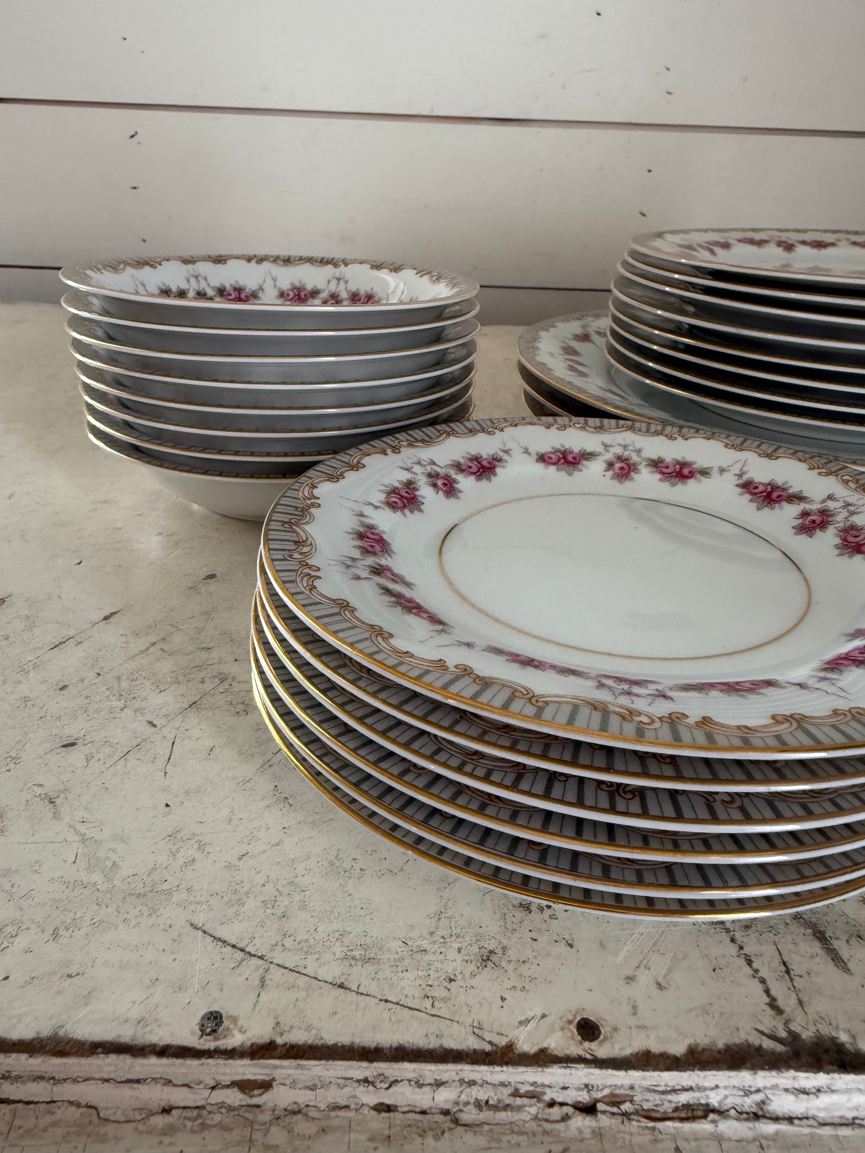 Noritake RIDGEWOOD #5201 China  Sold Individually