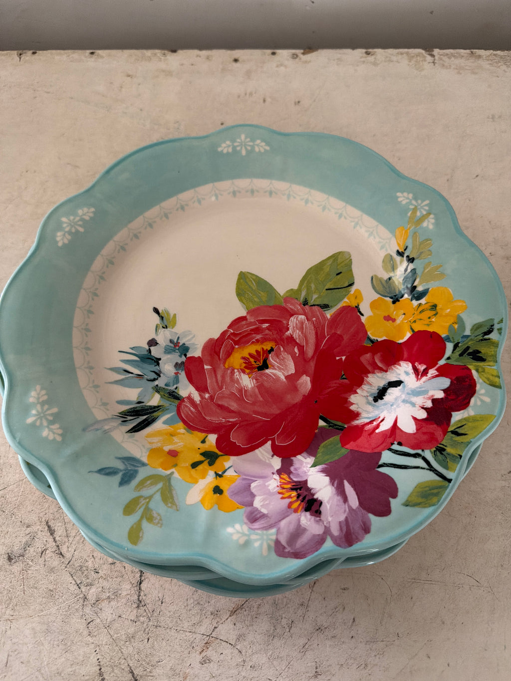 Set of four pioneer woman plates