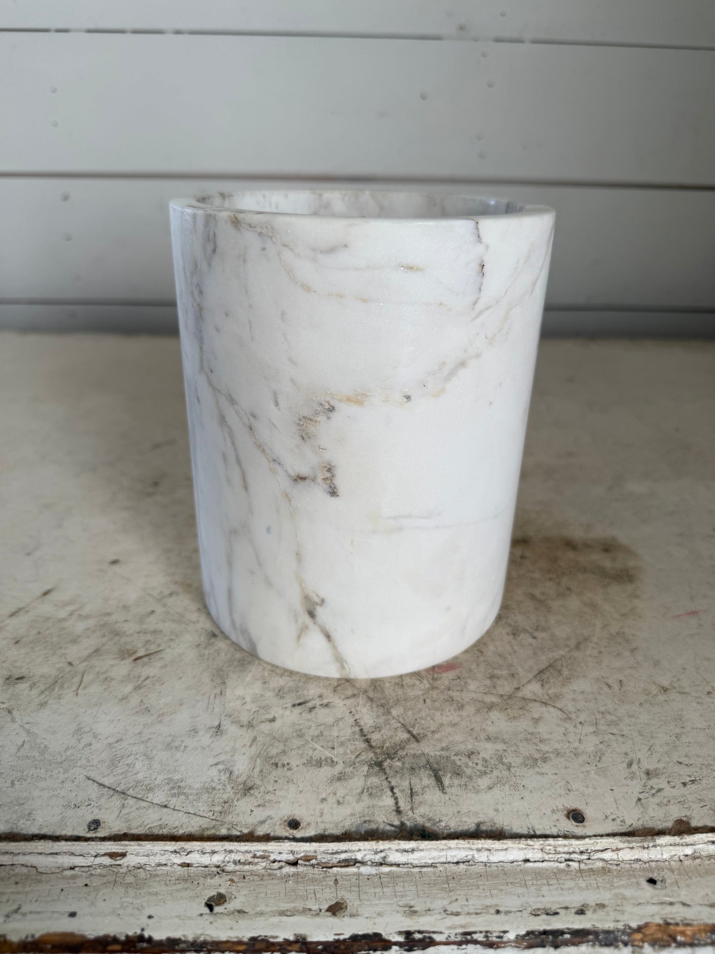 Marble utensil holder