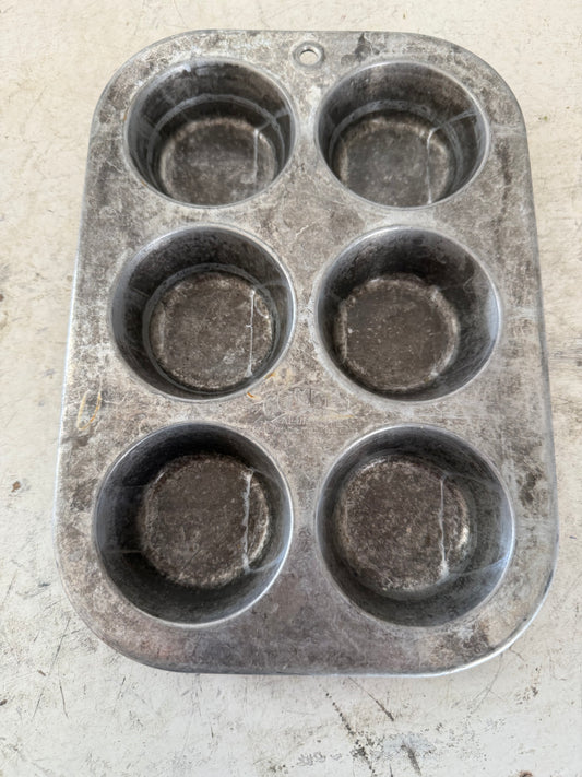 Comet Aluminum Muffin Tin