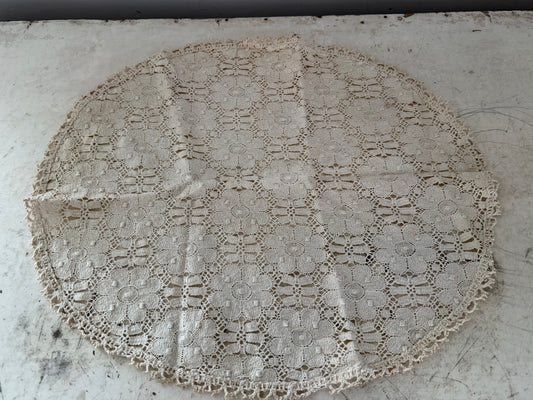 Vintage Oval Crochet Topper